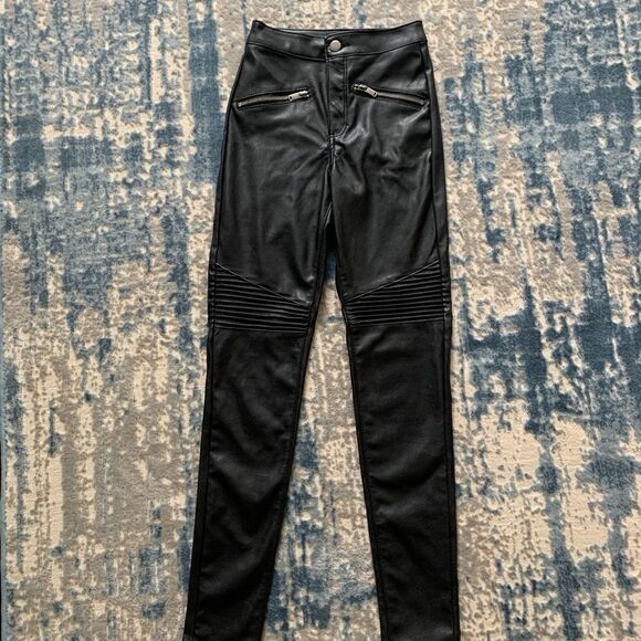 H&M Divided pleather moto high waisted pant size 2 - Picture 6 of 10